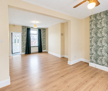 2 bedroom terraced house to rent - Photo 2