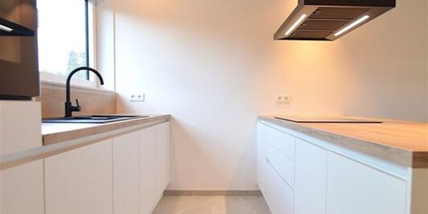 Appartement te huur in Ieper voor € 840 met 2 slaapkamers - Foto 1