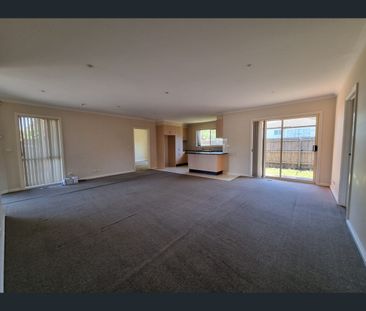 2/9 Fortuna Street, Clayton, Vic 3168 - Photo 3
