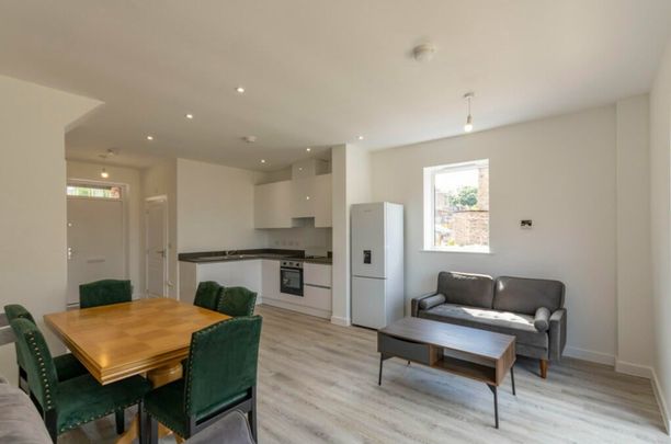 2 Bed End Terrace, Eden Avenue, B12 - Photo 1