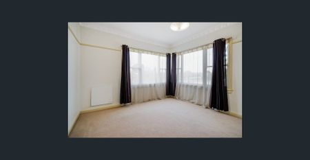 Beautiful Family Home - Photo 4