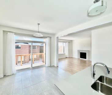 For Lease - 30 Sweet Cicely Street, Springwater, Ontario - Photo 2