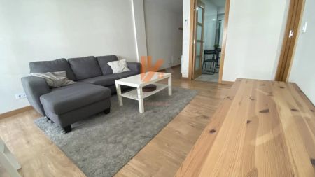 Piso de alquiler en Rua Frei Rosendo Salvado, 23, Ensanche - Sar - Photo 2