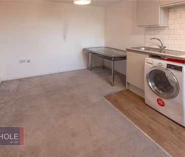 Hanham Road, - Photo 3