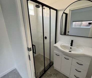 Modern 1 Bedroom Granny Flat in Belmont North - Photo 4