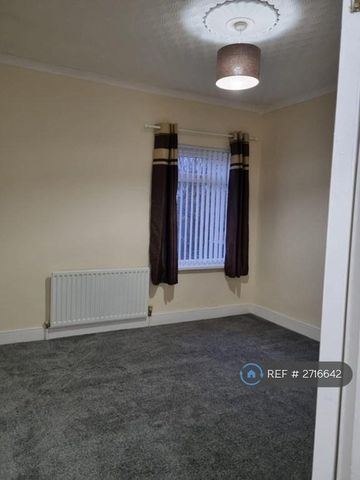 2 bedroom terraced house to rent - Photo 3