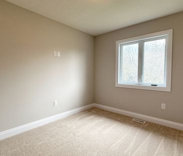 For Lease - 6941 Heathwoods Avenue, London South, Ontario - Photo 4