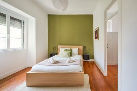 Rua de São Bento, Lisbon, Lisbon 1200 - Photo 3