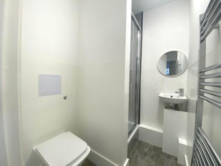 2 bedroom flat to rent - Photo 4