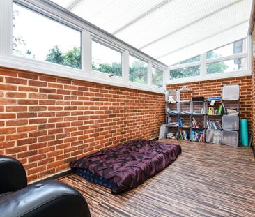 3 bedroom semi-detached house to rent - Photo 2