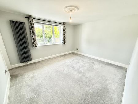 6 bedroom detached house to rent - Photo 3