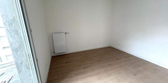 Location Appartement 2 pièces 51m² ST ETIENNE 42000 - Photo 2