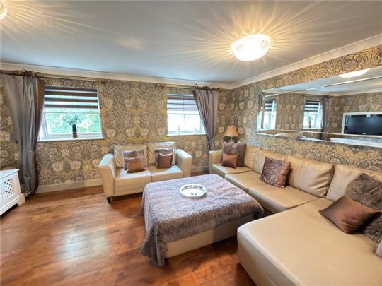 4 bed End Terrace House for rent - Photo 1