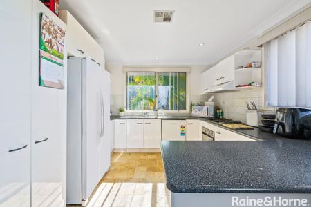 Large Family Home In Great Location - Photo 3