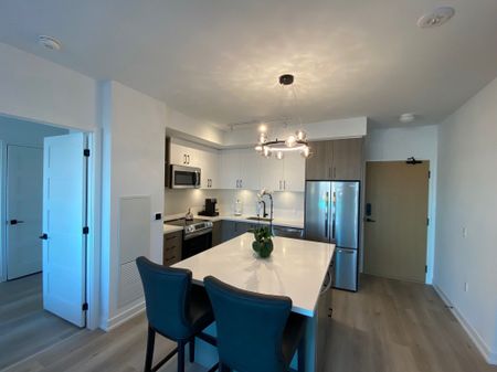 For Lease - 333 Sunseeker Avenue Unit# 519, Innisfil, Ontario - Photo 4