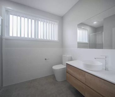 Waiting for You - Photo 4