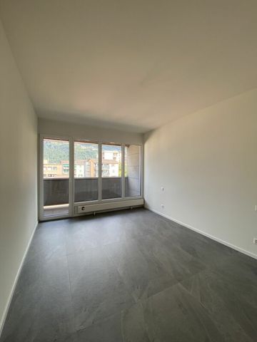 3.5 locali completamente ristrutturato - Photo 4