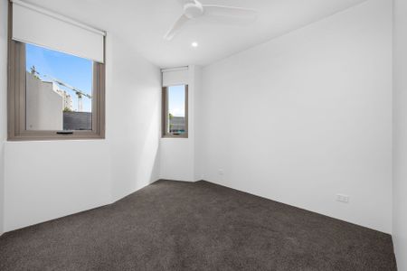 Unit 30004/9 Pidgeon Close, - Photo 3