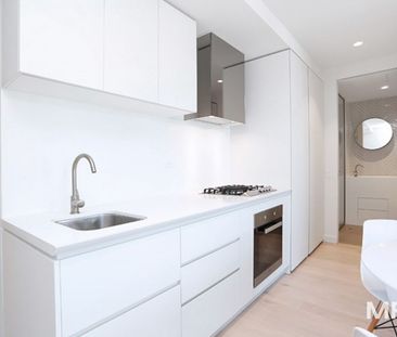 2206/135 A'Beckett Street, Melbourne - Photo 1