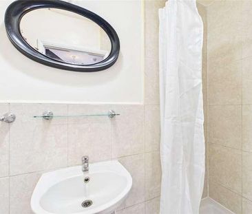 Albert Street, Slough, Berkshire, SL1 - Photo 2