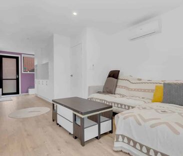 Newly Stylish 2-Bedroom Apartment with Ensuite... - Photo 5