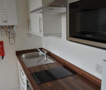 1 bedroom in a house share to rent - Photo 5