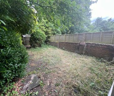 Milton Road, SO15 - Photo 4