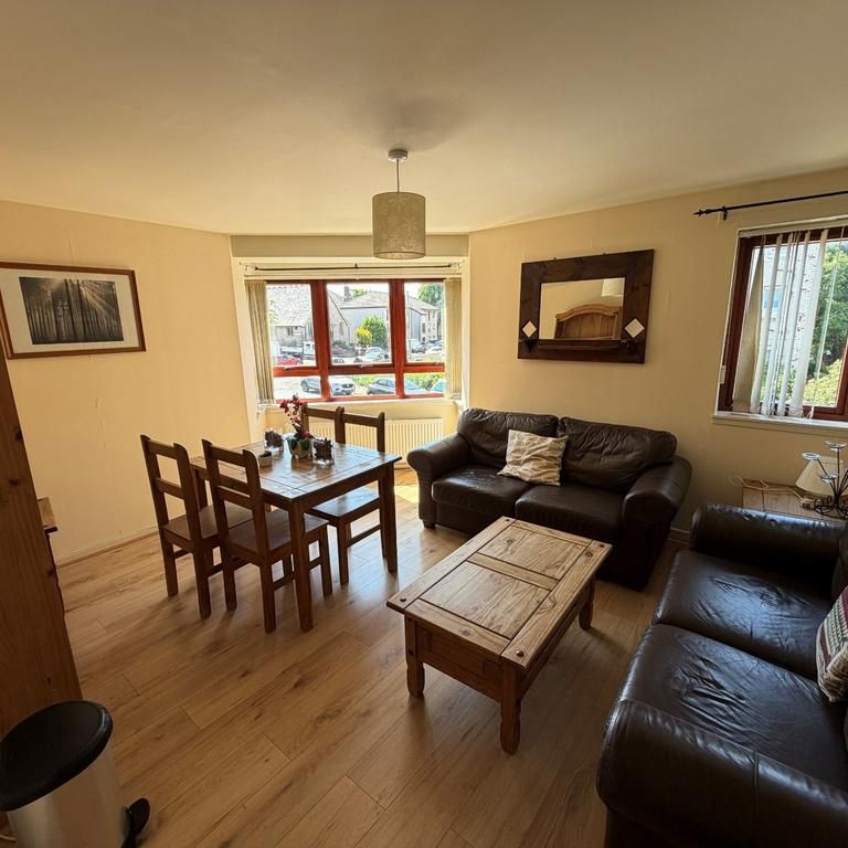 2 bedroom flat to rent - Photo 1