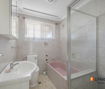 Unbeatable Location, Peaceful Cul-de-Sac Living - Photo 5