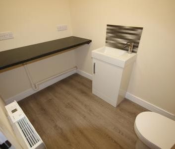 Shobnall Road, Burton upon Trent, DE14 - Photo 2