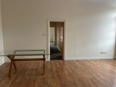 3 Bed Flat, Frederick Street, LU2 - Photo 2