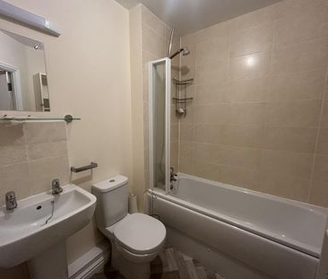 2 bedroom flat to rent - Photo 6
