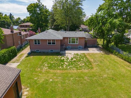 For Lease - 227 Church Street, Richmond Hill, Ontario - Photo 3