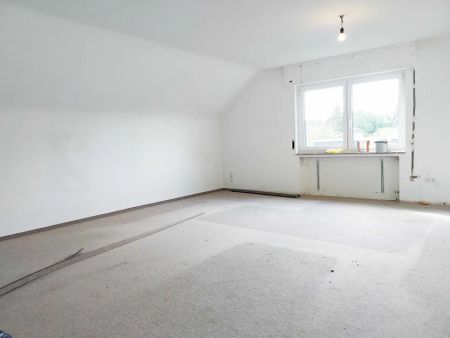 MANNELLA *Frisch renovierte 2-Zimmer Wohnung* ideale Lage in ruhiger Wohngegend von Niederpleis - Foto 4