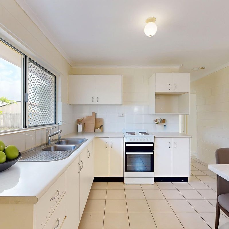14 San Vito Crescent - Photo 1