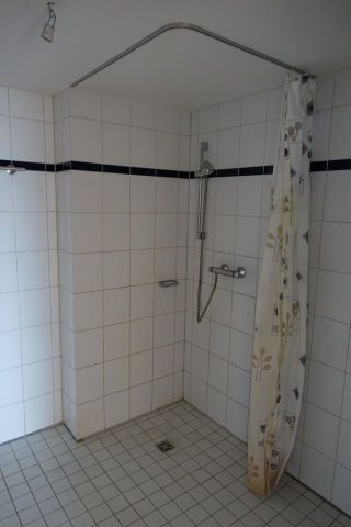 Witten-Bommern: Senioren-Wohnung, 61m², Balkon, komplett barrierefrei - Bitte Text lesen! - Photo 2