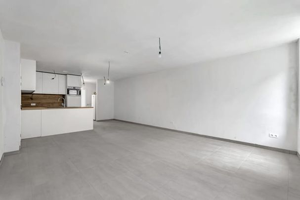 Appartement te huur - Photo 1