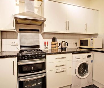 Studio to rent - Photo 3