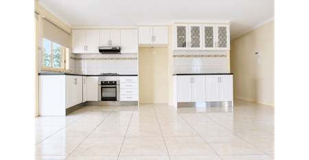 Comfortable Family Home in a Convenient Location - Photo 2