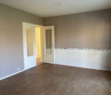 Location Appartement 4 pièces 75 m² La Châtre - Photo 2