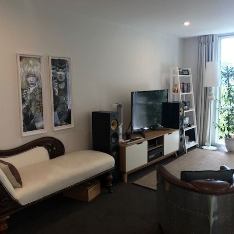 Modern 4BR Townhouse in Mount Cook - Photo 1