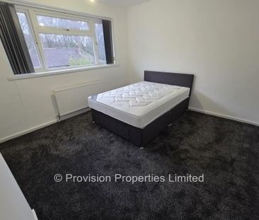 3 Bedroom House, Ghyll Road, Leeds - Photo 4