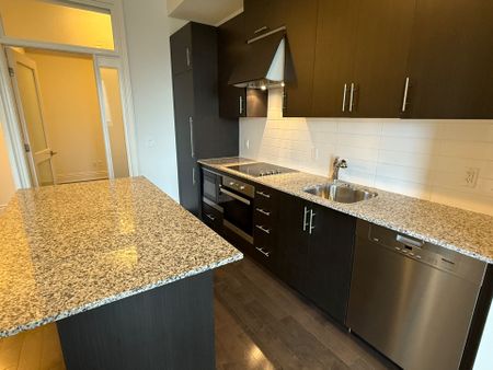For Lease - 23 Glebe Road Unit# 818, Toronto, Ontario - Photo 4