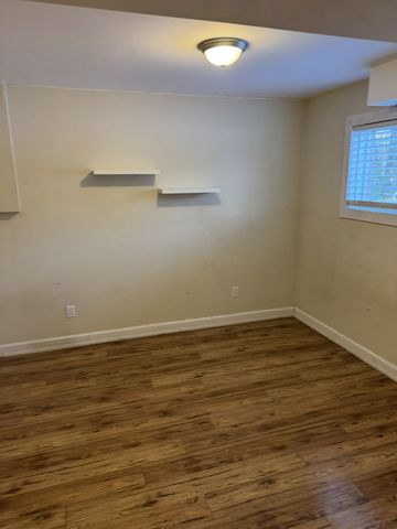 For Lease - 23 Robert Street, Wasaga Beach, Ontario - Photo 3