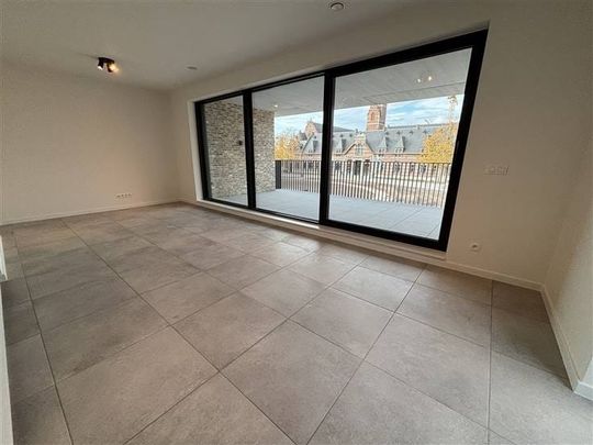 Appartement te huur - Photo 1