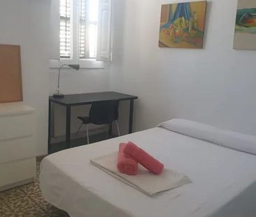 Via Laietana, Barcelona, Catalonia 08003 - Photo 1