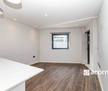 Flat to rent - Boundary Lane, London, SE17 - Photo 3