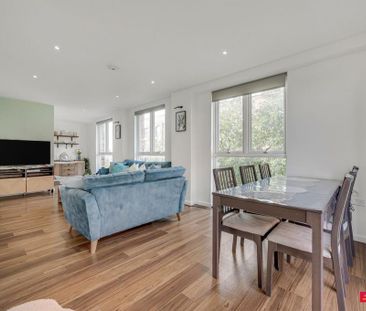 3 bedroom flat to rent - Photo 1