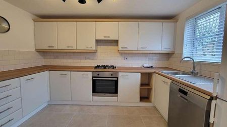 Padstow Road, Swindon, SN2 - Photo 5