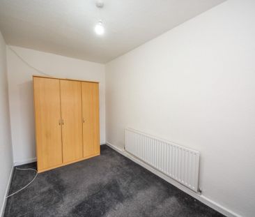 2 bed House - Mid Terrace for Rent - Photo 1